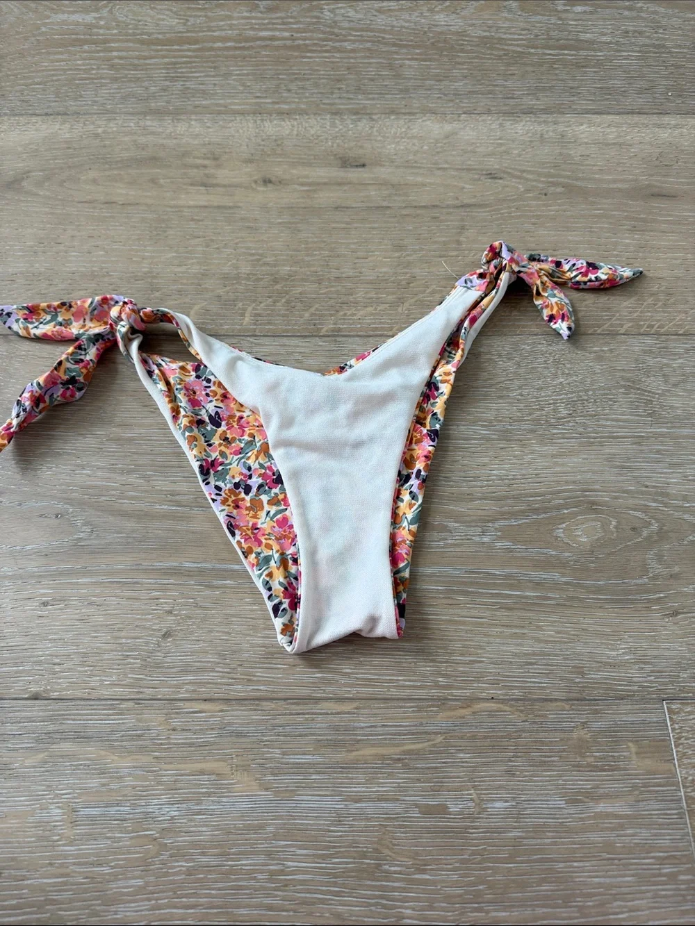 Roxy Floral Tie-Side Bikini Bottom — White, Pink, Yellow Size XS